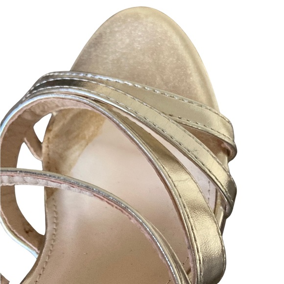 Nicole Miller Metallic Gold Strappy Chunky Heels Size 8 - Picture 12 of 12